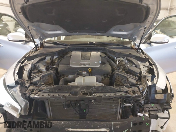 2015 Infiniti Q50 Premium with VIN JN1BV7AR3FM396154, listed as a IAAI auction lot 41978988 with 110,109 mi miles. Bid and sale history available at carsss.com. Image 10.
