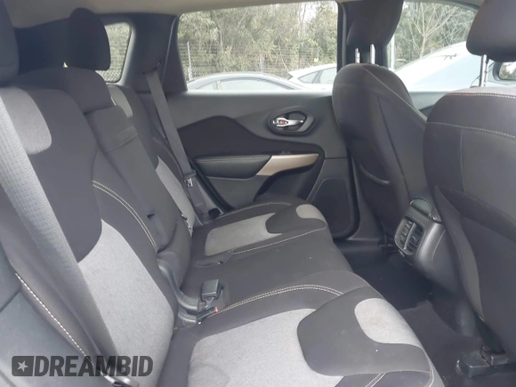 2017 Jeep Cherokee Altitude с VIN 1C4PJLAS0HW663168, выставлен на аукционе IAAI как лот 41595516 с пробегом 142 887 миль миль и . История ставок и продаж доступна на DreamBid. Изображение 8.