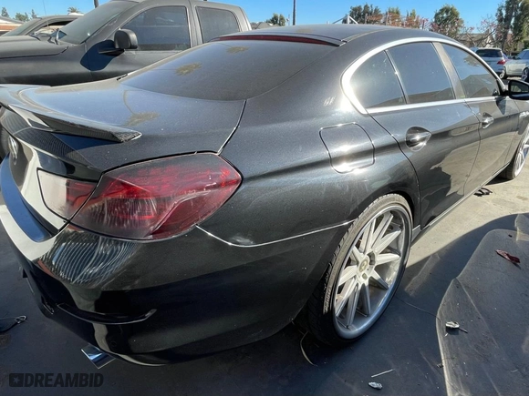 2013 BMW 6 Series 640i with VIN WBA6A0C5XDDF14354, listed as a Copart auction lot 81510294 with 123,166 mi miles and Clean Title. Bid and sale history available at carsss.com. Image 4.