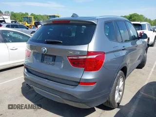2017 BMW X3 xDrive28i z VIN 5UXWX9C53H0T00496, wystawiony jako IAAI lot #42018989 z przebiegiem 50 364 mil mil oraz . Historia ofert i sprzedaży dostępna na DreamBid. Obrazek 4.