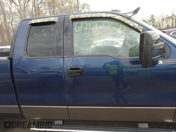 2004 Ford F-150 XLT with VIN 1FTPX145X4NA82267, listed as a IAAI auction lot 42007692 with 295,040 mi miles and . Bid and sale history available at carsss.com. Image 13.