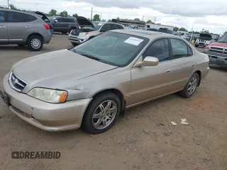 2000 Acura TL with VIN 19UUA5669YA038356, listed as a IAAI auction lot 42118632 with 85,577 mi miles. Bid and sale history available at carsss.com. Image 2.