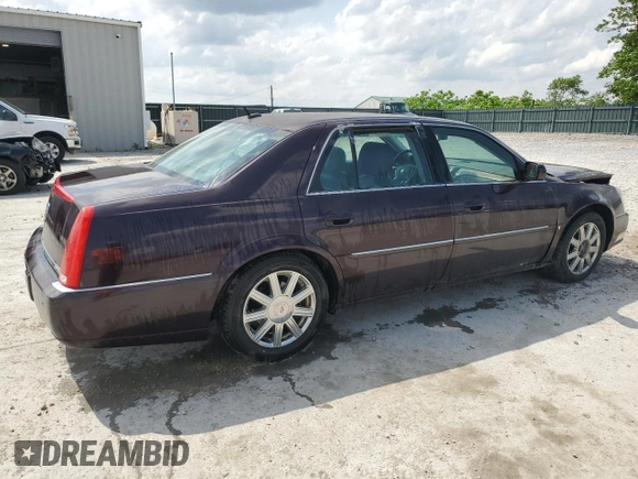 2008 Cadillac DTS 1SD z VIN 1G6KD57Y58U104142, wystawiony jako Copart lot #55274255 z przebiegiem 229 226 mil mil oraz Szkoda całkowita • Salvage title. Historia ofert i sprzedaży dostępna na DreamBid. Obrazek 3.