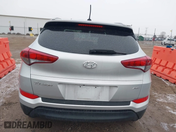 2017 Hyundai Tucson SE with VIN KM8J3CA45HU331252, listed as a IAAI auction lot 41744426 with 76,845 mi miles. Bid and sale history available at carsss.com. Image 16.