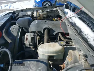 2003 Chevrolet Silverado 1500 с VIN 2GCEK19T131397682, выставлен на аукционе IAAI как лот 41596621 с пробегом Не указан миль и . История ставок и продаж доступна на DreamBid. Изображение 12.