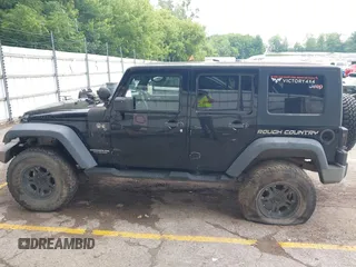 2009 Jeep Wrangler Unlimited Rubicon с VIN 1J8GA69169L758553, выставлен на аукционе IAAI как лот 42730248 с пробегом 113 361 миль миль и . История ставок и продаж доступна на DreamBid. Изображение 15.