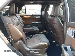 2023 Ford Explorer King Ranch z VIN 1FM5K8LC5PGB63003, wystawiony jako IAAI lot #41951954 z przebiegiem Nie podano mil oraz . Historia ofert i sprzedaży dostępna na DreamBid. Obrazek 8.