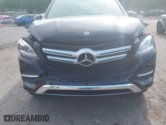 2017 Mercedes-Benz GLE 350 z VIN 4JGDA5HB9HA970870, wystawiony jako IAAI lot #42292320 z przebiegiem 103 359 mil mil oraz . Historia ofert i sprzedaży dostępna na DreamBid. Obrazek 6.