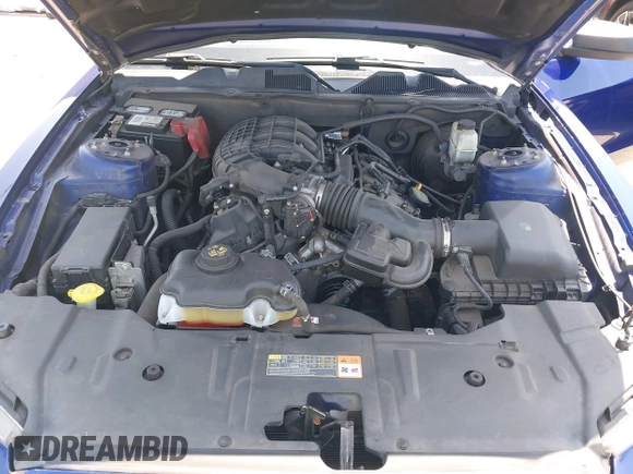 2014 Ford Mustang V6 с VIN 1ZVBP8AM2E5275266, выставлен на аукционе IAAI как лот 42520260 с пробегом 117 589 миль миль и . История ставок и продаж доступна на DreamBid. Изображение 10.