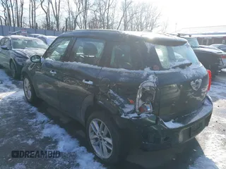 2013 MINI Countryman with VIN WMWZB3C53DWM08700, listed as a IAAI auction lot 41402093 with 71,109 mi miles and . Bid and sale history available at DreamBid. Image 3.