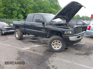 2001 Dodge 2500 z VIN 1B7KF23691J579147, wystawiony jako IAAI lot #42226850 z przebiegiem 198 825 mil mil oraz . Historia ofert i sprzedaży dostępna na DreamBid. Obrazek 1.