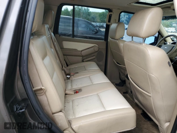 2007 Ford Explorer Eddie Bauer with VIN 1FMEU74817UB70871, listed as a Copart auction lot 60898745 with 185,620 mi miles and Salvage title. Bid and sale history available at DreamBid. Image 10.