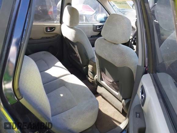 2005 Hyundai Santa Fe GLS с VIN KM8SC73D15U974220, выставлен на аукционе IAAI как лот 41514751 с пробегом 241 080 миль миль и . История ставок и продаж доступна на DreamBid. Изображение 8.