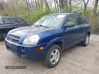 2007 Hyundai Tucson GLS with VIN KM8JM12B37U504070, listed as a IAAI auction lot 42037713 with 118,102 mi miles. Bid and sale history available at carsss.com. Image 2.