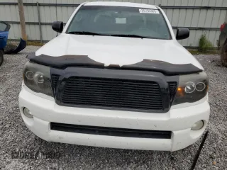 2011 Toyota Tacoma PreRunner z VIN 3TMJU4GN1BM124215, wystawiony jako Copart lot #55755385 z przebiegiem 153 806 mil mil oraz Czysty tytuł • Clean title. Historia ofert i sprzedaży dostępna na DreamBid. Obrazek 5.