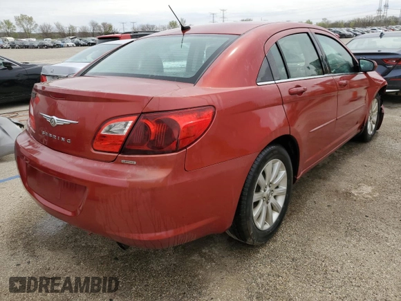 2010 Chrysler Sebring Limited z VIN 1C3CC5FD4AN194780, wystawiony jako Copart lot #53161295 z przebiegiem 139 974 mil mil oraz Szkody całkowita. Historia ofert i sprzedaży dostępna na DreamBid. Obrazek 3.