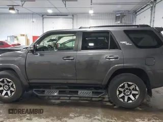 2021 Toyota 4Runner TRD Off Road Premium с VIN JTERU5JR6M5892569, выставлен на аукционе IAAI как лот 41921211 с пробегом 50 853 миль миль и . История ставок и продаж доступна на DreamBid. Изображение 15.