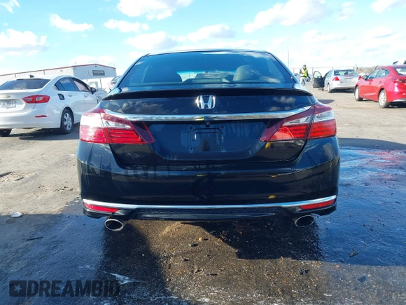 2016 Honda Accord Sport z VIN 1HGCR2F59GA111735, wystawiony jako IAAI lot #41669071 z przebiegiem 108 082 mil mil oraz . Historia ofert i sprzedaży dostępna na DreamBid. Obrazek 16.