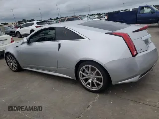 2011 Cadillac CTS-V z VIN 1G6DV1EP4B0100008, wystawiony jako Copart lot #75086454 z przebiegiem Nie podano mil oraz Szkody całkowita. Historia ofert i sprzedaży dostępna na DreamBid. Obrazek 2.