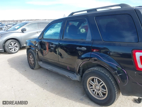 2010 Ford Escape XLT with VIN 1FMCU0DG5AKD45566, listed as a IAAI auction lot 41232118 with 166,816 mi miles. Bid and sale history available at carsss.com. Image 12.