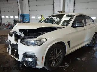 2019 BMW X4 xDrive30i with VIN 5UXUJ3C56KLG56553, listed as a IAAI auction lot 41365333 with 77,727 mi miles. Bid and sale history available at carsss.com. Image 6.