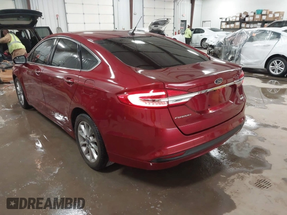 2017 Ford Fusion SE z VIN 3FA6P0HD8HR405800, wystawiony jako IAAI lot #41823918 z przebiegiem 54 034 mil mil oraz . Historia ofert i sprzedaży dostępna na DreamBid. Obrazek 3.