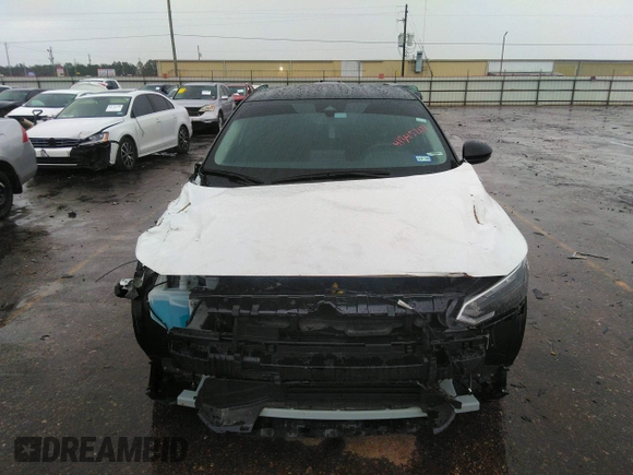 2024 Nissan Sentra SR z VIN 3N1AB8DV0RY242036, wystawiony jako IAAI lot #41345201 z przebiegiem 15 194 mil mil oraz . Historia ofert i sprzedaży dostępna na DreamBid. Obrazek 12.