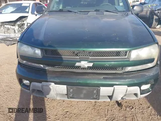 2004 Chevrolet TrailBlazer EXT LT with VIN 1GNET16S546187533, listed as a IAAI auction lot 41648066 with 132,481 mi miles. Bid and sale history available at carsss.com. Image 6.