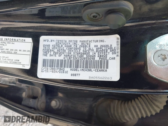 2003 Toyota Camry LE z VIN 4T1BF32KX3U055698, wystawiony jako IAAI lot #42243299 z przebiegiem 167 429 mil mil oraz . Historia ofert i sprzedaży dostępna na DreamBid. Obrazek 9.