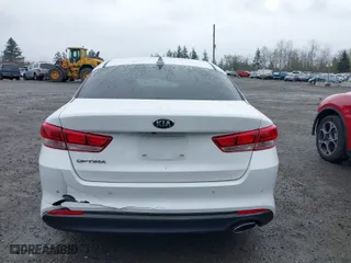 2018 Kia Optima S with VIN 5XXGT4L32JG262167, listed as a IAAI auction lot 41919613 with 1 mi miles. Bid and sale history available at carsss.com. Image 16.