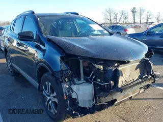 2017 Toyota RAV4 LE z VIN 2T3BFREV6HW543909, wystawiony jako IAAI lot #41668964 z przebiegiem 102 452 mil mil oraz . Historia ofert i sprzedaży dostępna na DreamBid. Obrazek 17.