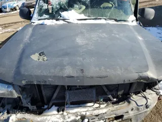 2003 Chevrolet Silverado SS z VIN 2GCEK19N731383335, wystawiony jako Copart lot #46170375 z przebiegiem Nie podano mil oraz Szkoda całkowita • Salvage title. Historia ofert i sprzedaży dostępna na DreamBid. Obrazek 11.