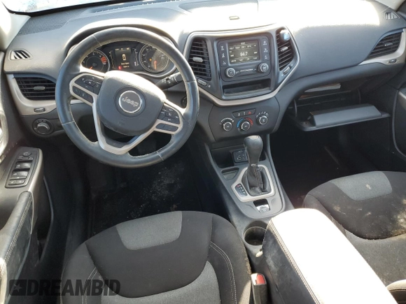 2017 Jeep Cherokee Sport z VIN 1C4PJLAB3HW592497, wystawiony jako Copart lot #45756755 z przebiegiem 79 847 mil mil oraz Czysty tytuł • Clean title. Historia ofert i sprzedaży dostępna na DreamBid. Obrazek 8.