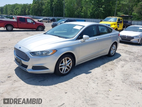2013 Ford Fusion SE with VIN 3FA6P0HR3DR131573, listed as a IAAI auction lot 42139156 with 97,435 mi miles. Bid and sale history available at carsss.com. Image 2.