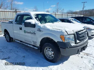 2011 Ford F-150 XL with VIN 1FTFX1EF5BKD79951, listed as a IAAI auction lot 41603505 with 144,483 mi miles. Bid and sale history available at carsss.com. Image 1.