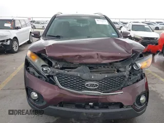 2012 Kia Sorento LX with VIN 5XYKT4A27CG298374, listed as a IAAI auction lot 41711273 with 179,008 mi miles. Bid and sale history available at carsss.com. Image 6.