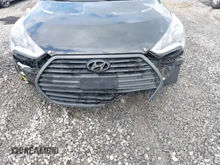 2016 Hyundai Veloster Turbo with VIN KMHTC6AE9GU268920, listed as a IAAI auction lot 42007242 with 188,086 mi miles and . Bid and sale history available at DreamBid. Image 6.