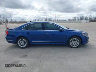 2016 Volkswagen Passat SE z VIN 1VWBS7A36GC037208, wystawiony jako IAAI lot #41461379 z przebiegiem 22 375 mil mil oraz . Historia ofert i sprzedaży dostępna na DreamBid. Obrazek 13.