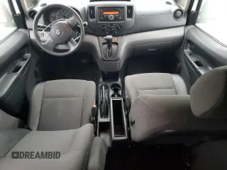 2017 Nissan NV200 S z VIN 3N6CM0KN2HK712960, wystawiony jako Copart lot #83857044 z przebiegiem 114 288 mil mil oraz Szkoda całkowita • Salvage title. Historia ofert i sprzedaży dostępna na DreamBid. Obrazek 8.