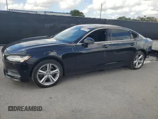 2018 Volvo S90 Momentum z VIN LVY982AK3JP037041, wystawiony jako Copart lot #59496795 z przebiegiem 64 270 mil mil oraz Szkoda całkowita • Salvage title. Historia ofert i sprzedaży dostępna na DreamBid. Obrazek 1.
