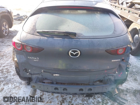 2021 Mazda 3 Premium with VIN JM1BPBML7M1339570, listed as a IAAI auction lot 41394510 with 47,395 mi miles and . Bid and sale history available at DreamBid. Image 17.