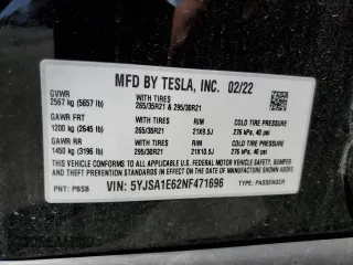 2022 Tesla Model S Plaid z VIN 5YJSA1E62NF471696, wystawiony jako Copart lot #56249555 z przebiegiem Nie podano mil oraz Szkoda całkowita • Salvage title. Historia ofert i sprzedaży dostępna na DreamBid. Obrazek 12.