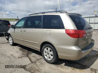 2004 Toyota Sienna XLE with VIN 5TDZA22C34S032306, listed as a Copart auction lot 54001125 with 235,253 mi miles and Salvage Title. Bid and sale history available at carsss.com. Image 2.