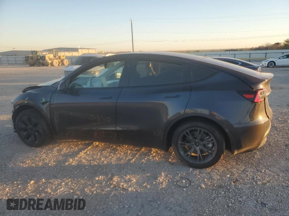 2024 Tesla Model Y с VIN 7SAYGDED4RA324326, выставлен на аукционе Copart как лот 86965534 с пробегом Не указан миль и Списание • Salvage title. История ставок и продаж доступна на DreamBid. Изображение 2.
