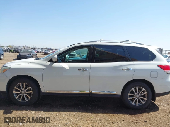 2015 Nissan Pathfinder Platinum with VIN 5N1AR2MM9FC618018, listed as a IAAI auction lot 41969749 with 182,955 mi miles and . Bid and sale history available at DreamBid. Image 14.