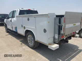 2021 Ford F-250 XL with VIN 1FD7X2B64MED10776, listed as a IAAI auction lot 42320422 with 70,139 mi miles and . Bid and sale history available at DreamBid. Image 3.
