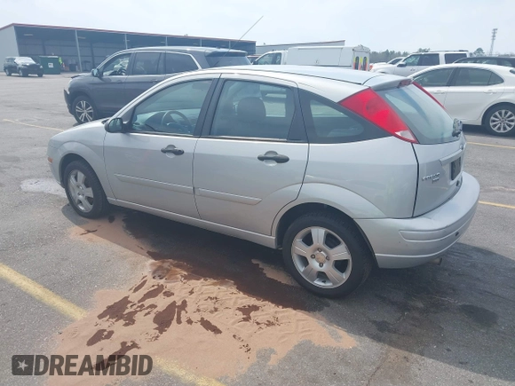 2007 Ford Focus S with VIN 1FAHP37N67W268162, listed as a IAAI auction lot 41782071 with 71,490 mi miles and . Bid and sale history available at carsss.com. Image 3.