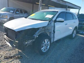 2020 Kia Sorento LX with VIN 5XYPG4A34LG623985, listed as a IAAI auction lot 41672235 with 54,614 mi miles. Bid and sale history available at carsss.com. Image 2.