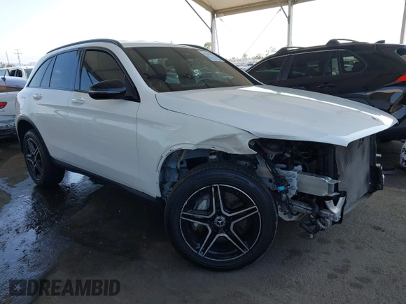 2022 Mercedes-Benz GLC 300 with VIN W1N0G8DB2NG109881, listed as a IAAI auction lot 42396933 with 30,233 mi miles and . Bid and sale history available at DreamBid. Image 1.