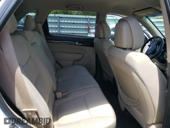 2011 Kia Sorento LX with VIN 5XYKTCA17BG135286, listed as a Copart auction lot 54501785 with 144,282 mi miles and Clean Title. Bid and sale history available at carsss.com. Image 11.